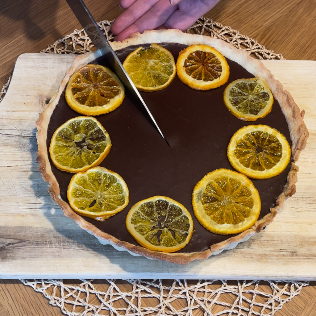 Chocolate tart